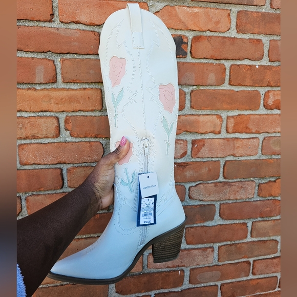 Universal Thread Cream Floral Western Boots – Size 6 - Picture 13 of 15